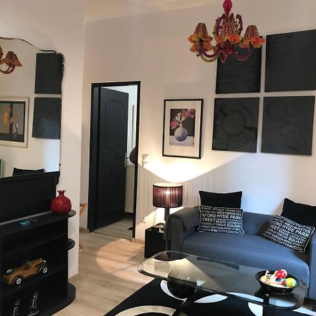 Artistic Designer Flat Apartment เอเธนส์ ภายนอก รูปภาพ